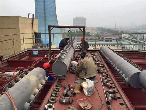 脈沖布袋除塵器內(nèi)部結(jié)構(gòu)特點 脈沖布袋除塵器內(nèi)部結(jié)構(gòu)特點