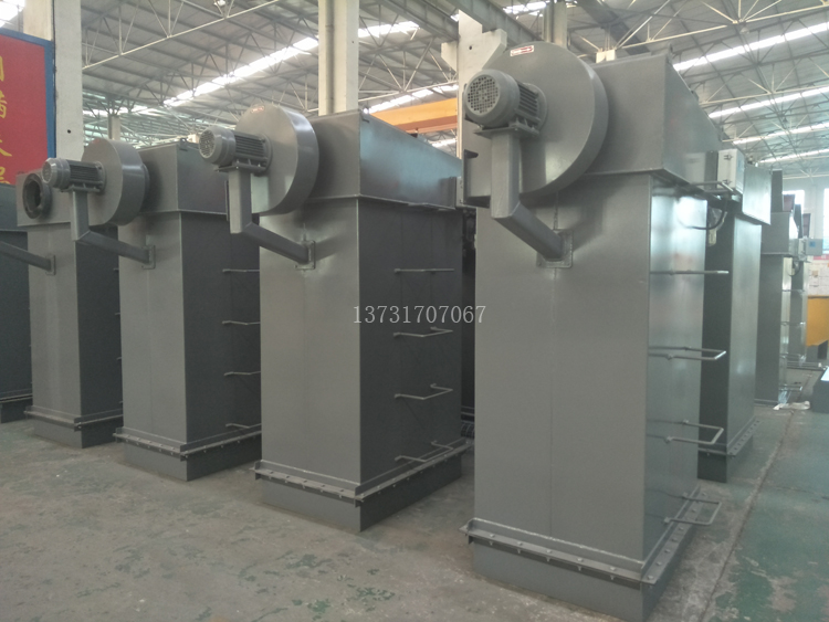2018年最新研發(fā)15m2、25m2倉(cāng)頂布袋除塵器投放市場(chǎng)