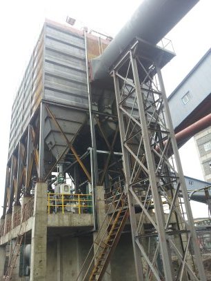 山西呂梁20t/h鍋爐袋式除塵器驗收 技術(shù)指標(biāo)達到環(huán)保要求 山西呂梁20t/h鍋爐袋式除塵器驗收 技術(shù)指標(biāo)達到環(huán)保要求
