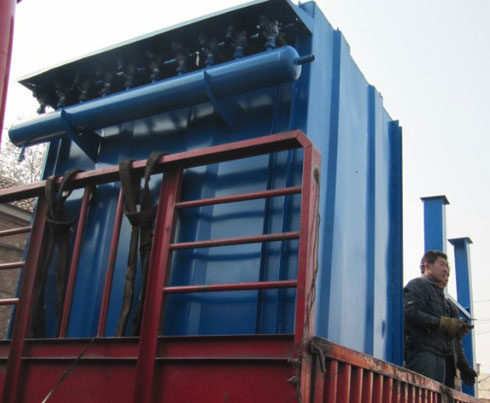 王經(jīng)理定購(gòu)的粉煤灰?guī)祉斆}沖布袋除塵器已發(fā)貨 王經(jīng)理定購(gòu)的粉煤灰?guī)祉斆}沖布袋除塵器已發(fā)貨